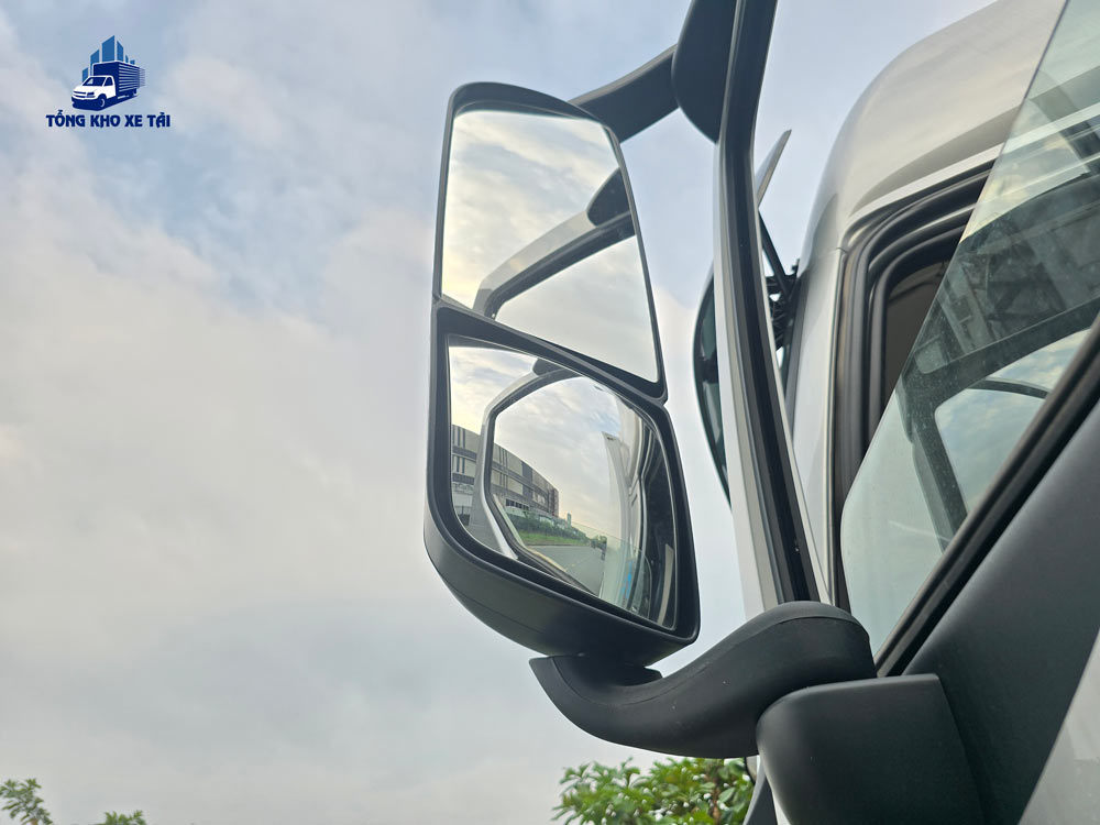 XE CHENGLONG H5 240HP THÙNG KÍN CONT 9M9